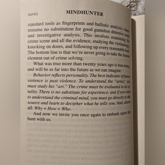 MindHunter Inside the Elite FBI Serial Crimes Unit Behavioral Profiler Paperback - Picture 12 of 12